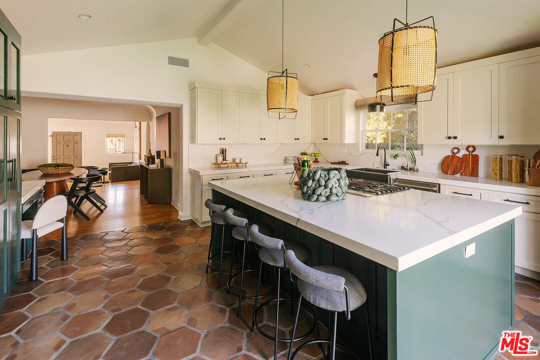 MLS #25616863 image #18