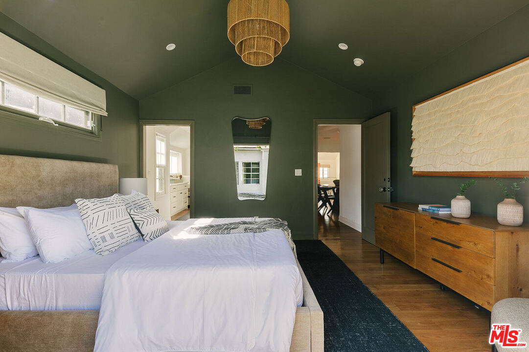 MLS #25616863 image #23