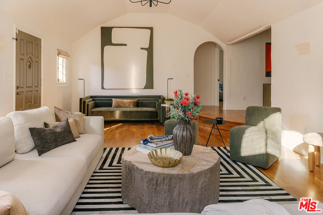 MLS #25616863 image #5