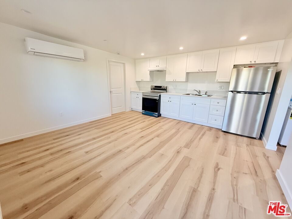 MLS #25616903 image #2