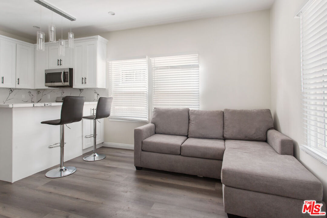 MLS #25616937 image #2