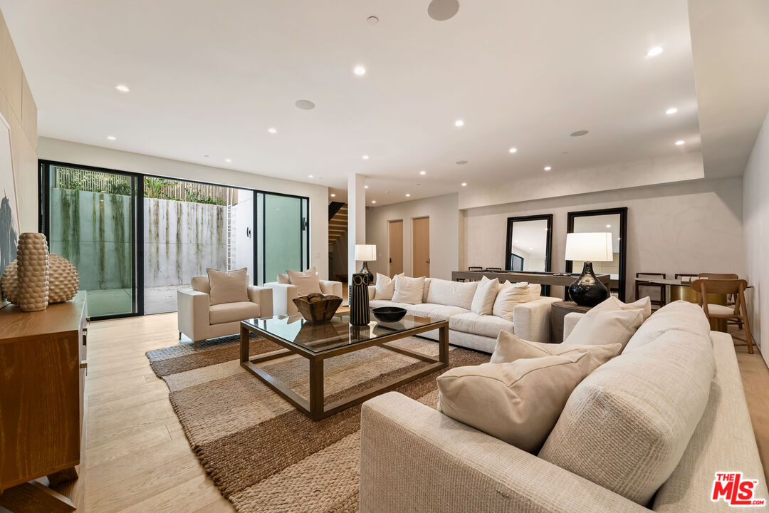 MLS #25617067 image #16