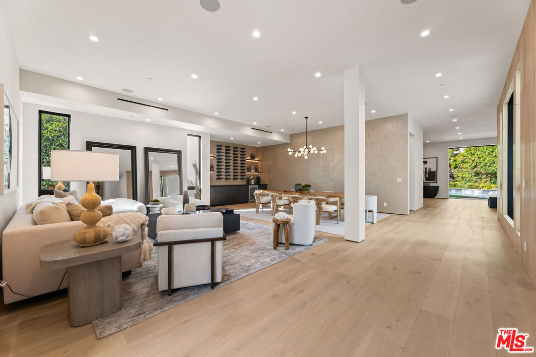 MLS #25617067 image #3