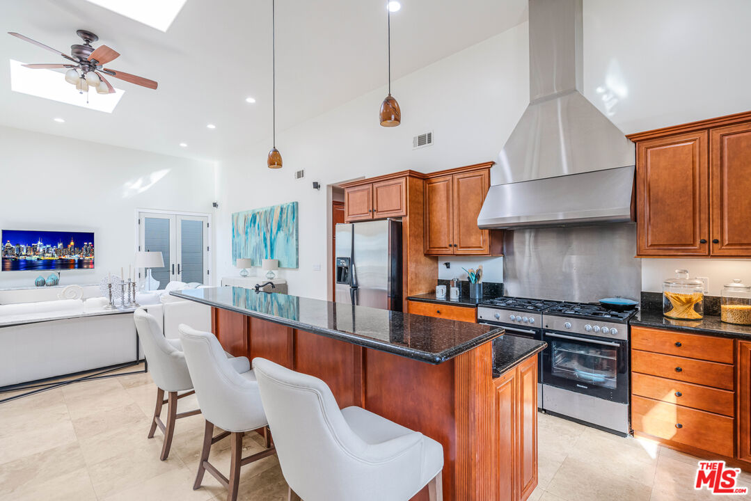 MLS #25617173 image #1