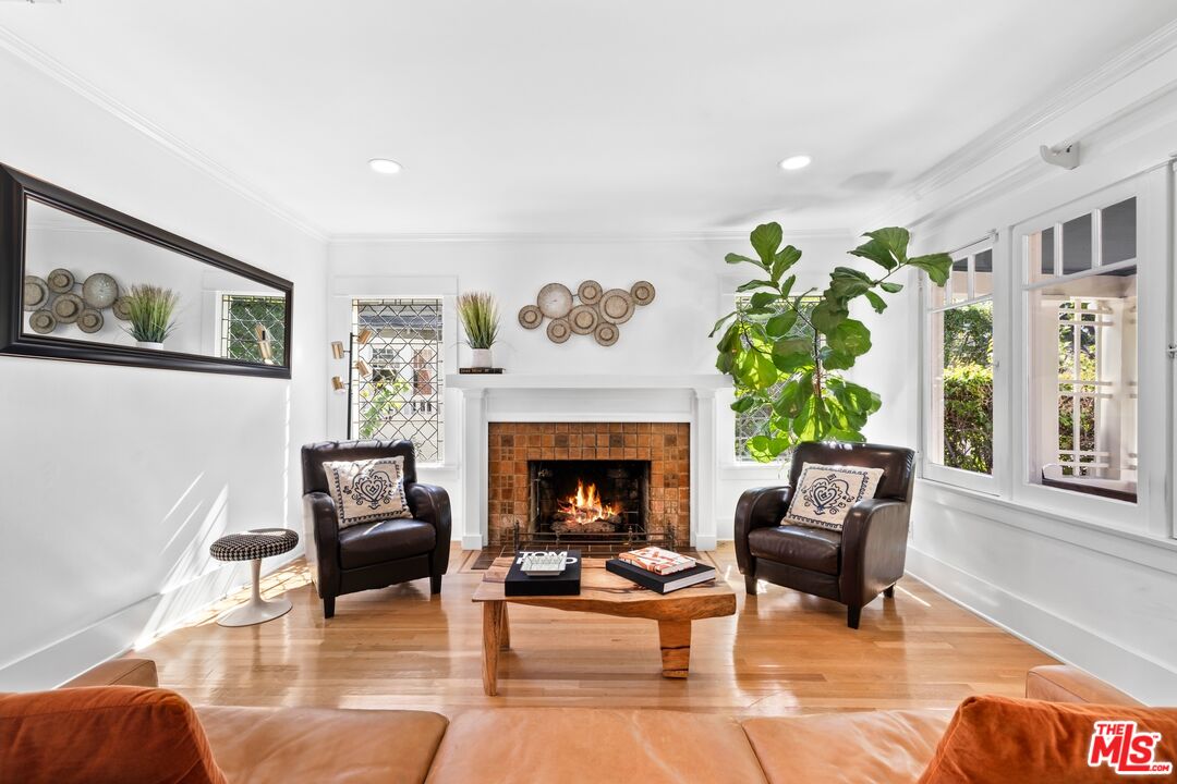 MLS #25617841 image #3