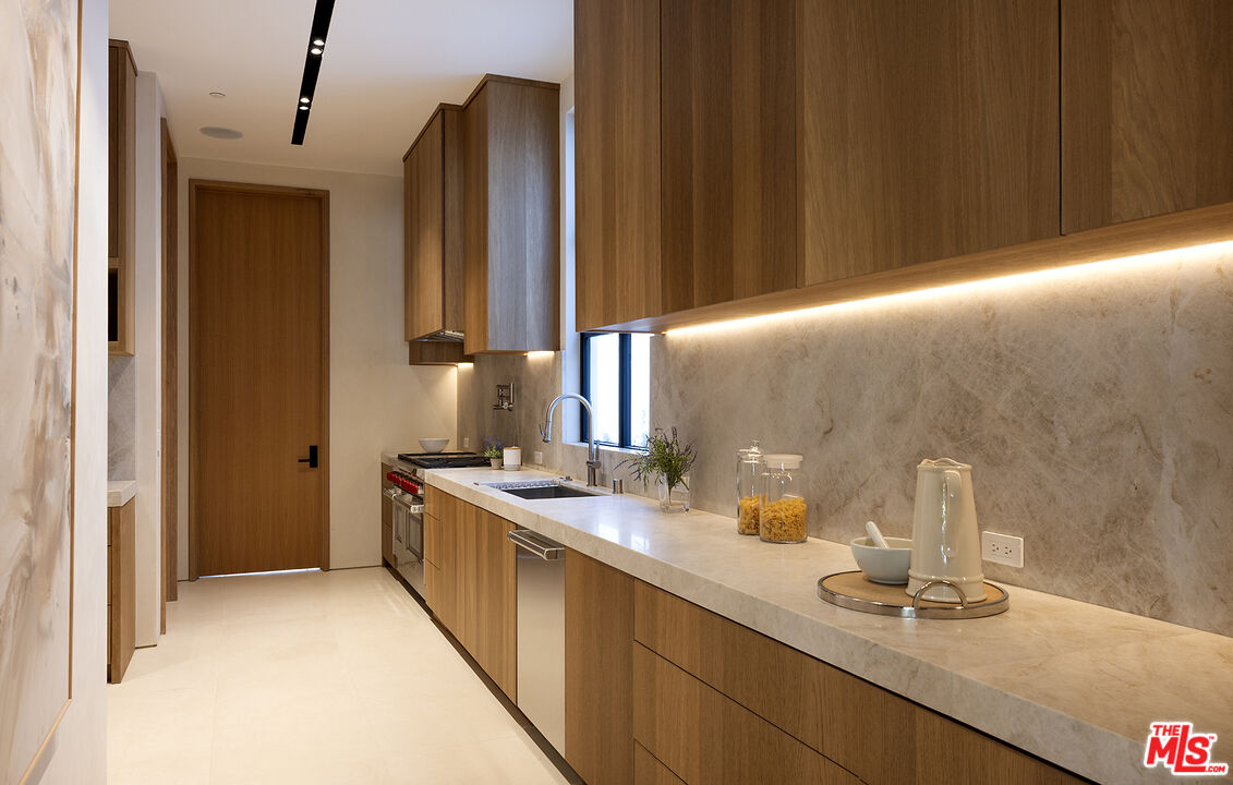 MLS #25618345 image #10