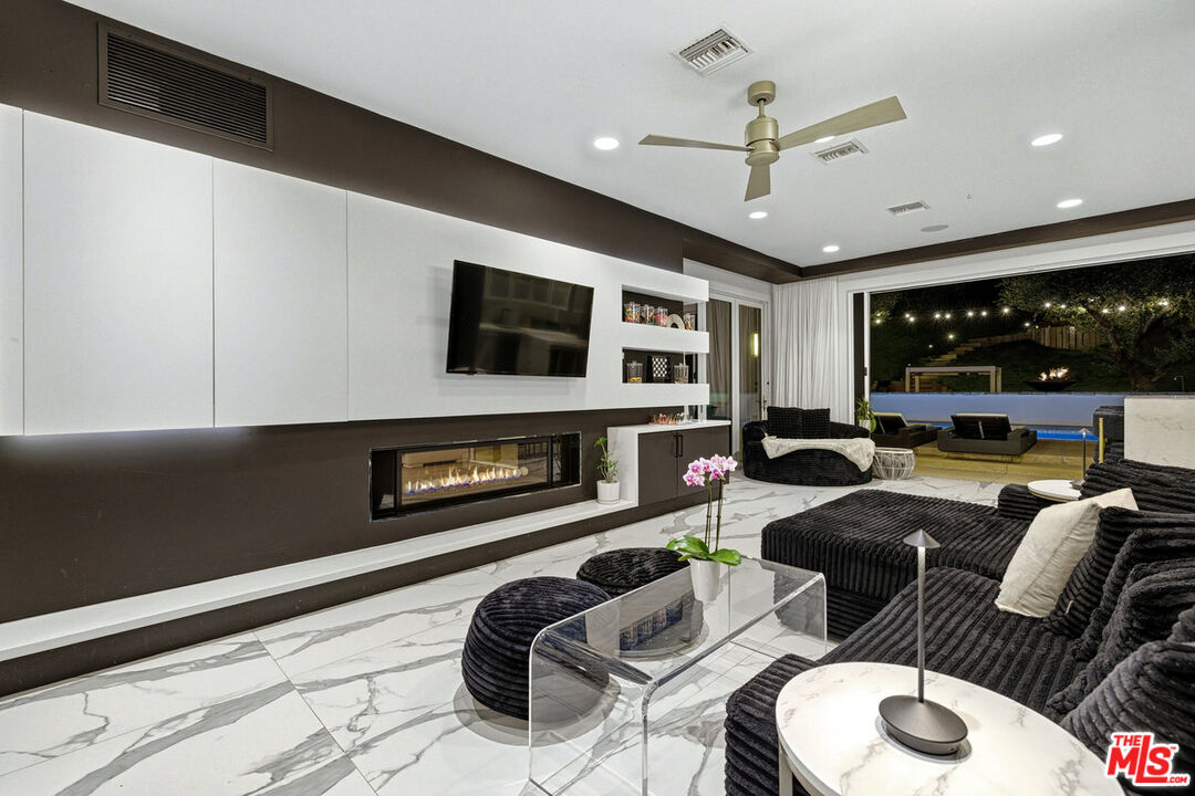 MLS #25618531 image #16