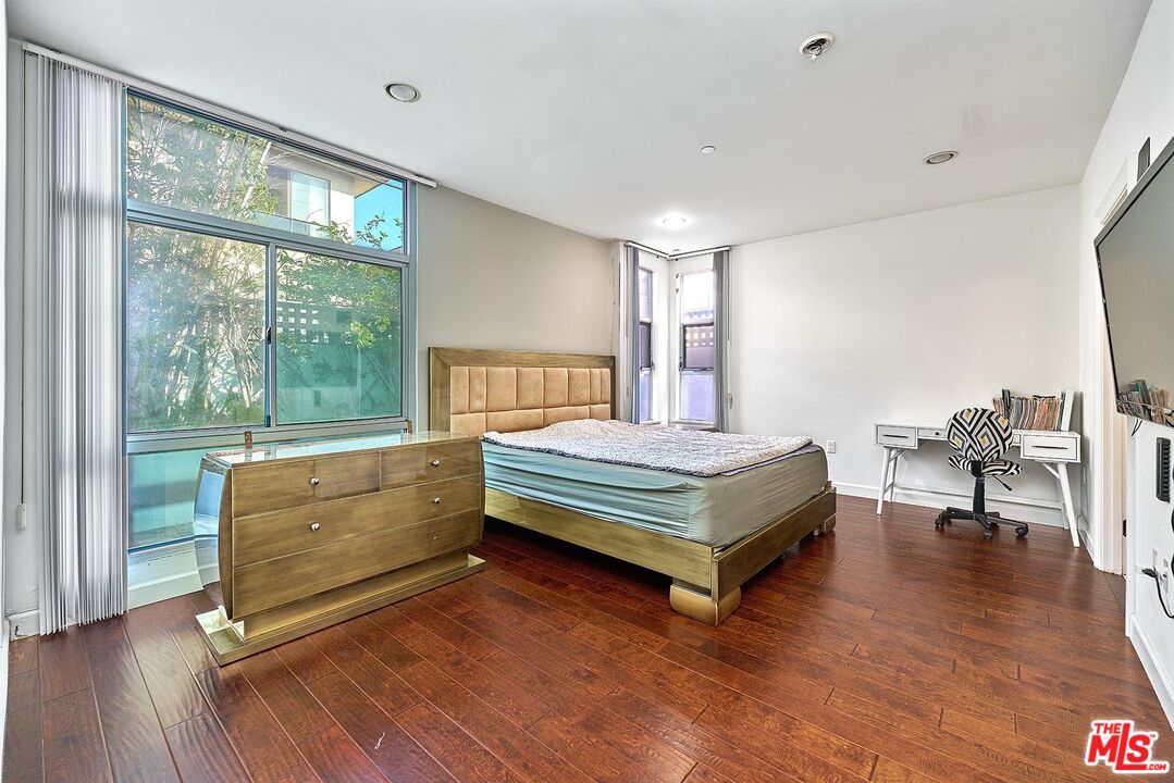 MLS #25618533 image #11