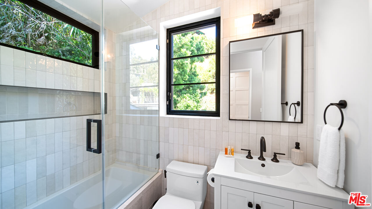 MLS #25618615 image #32