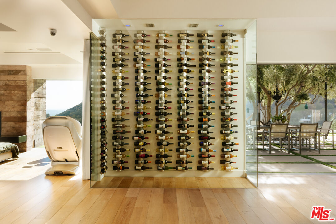 MLS #25618979 image #9