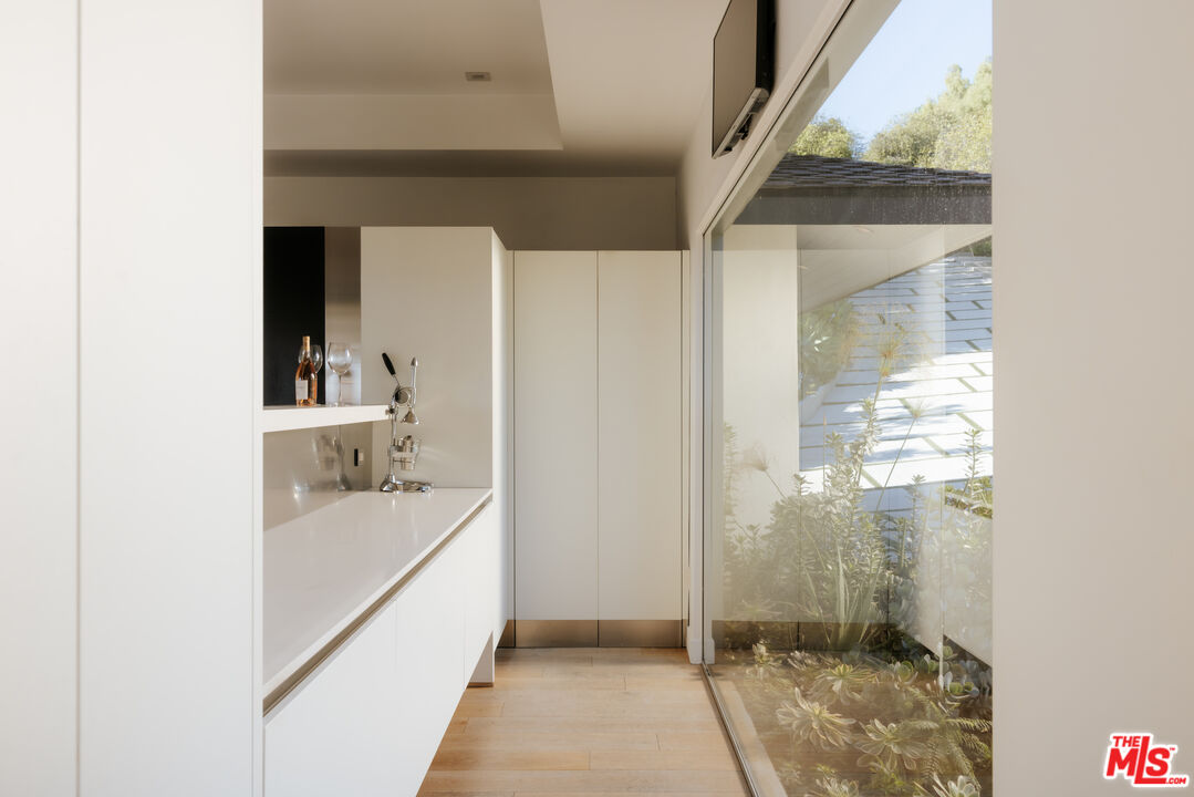 MLS #25618979 image #17