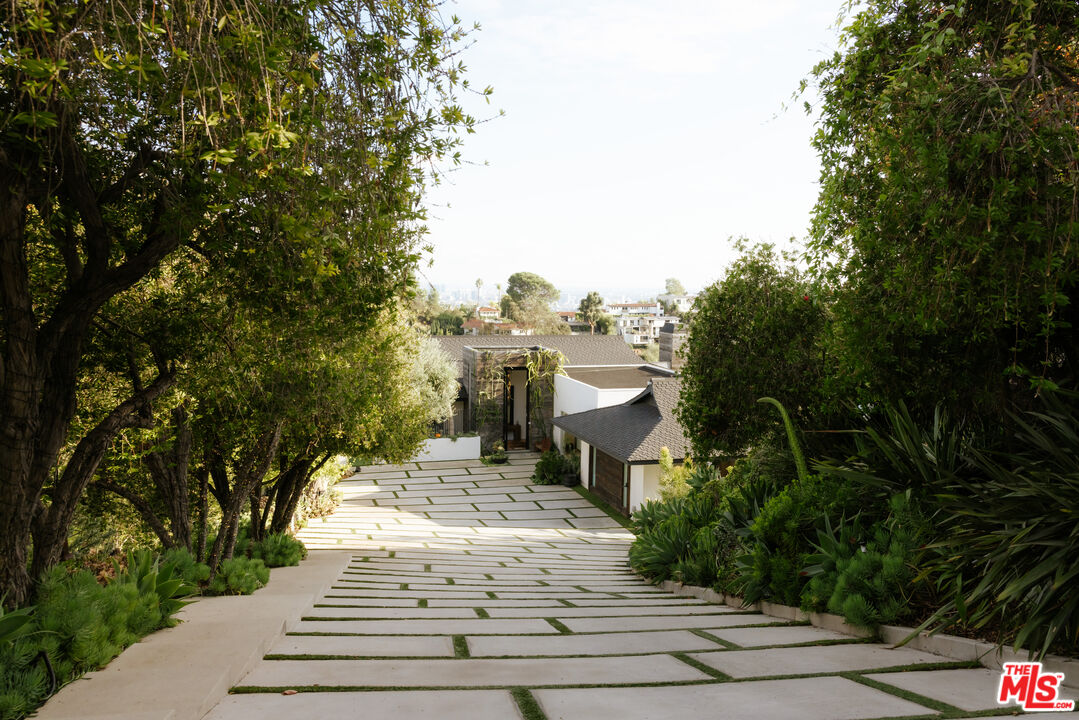 MLS #25618979 image #1