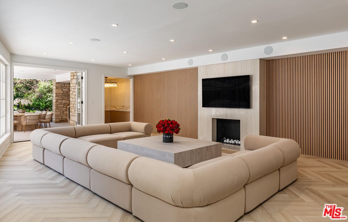 MLS #25620723 image #19