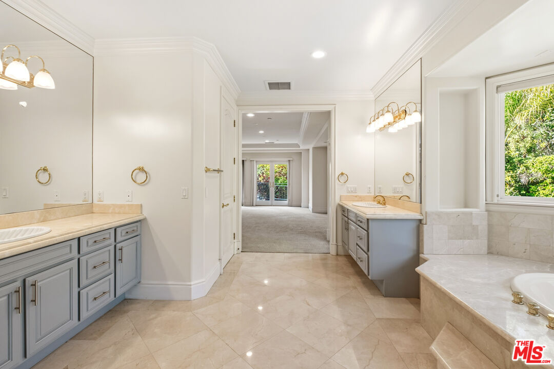 MLS #25621371 image #25