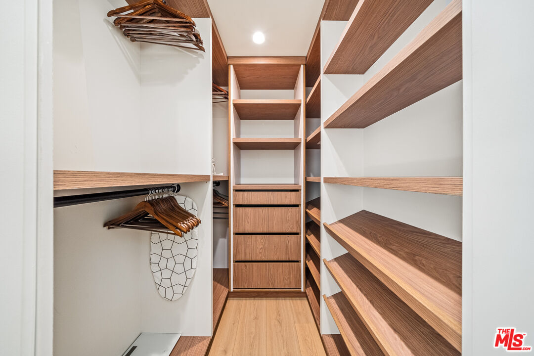 MLS #25621457 image #15