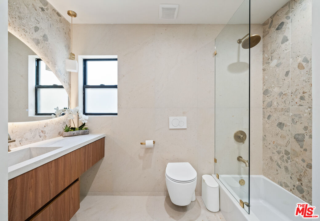 MLS #25621457 image #17