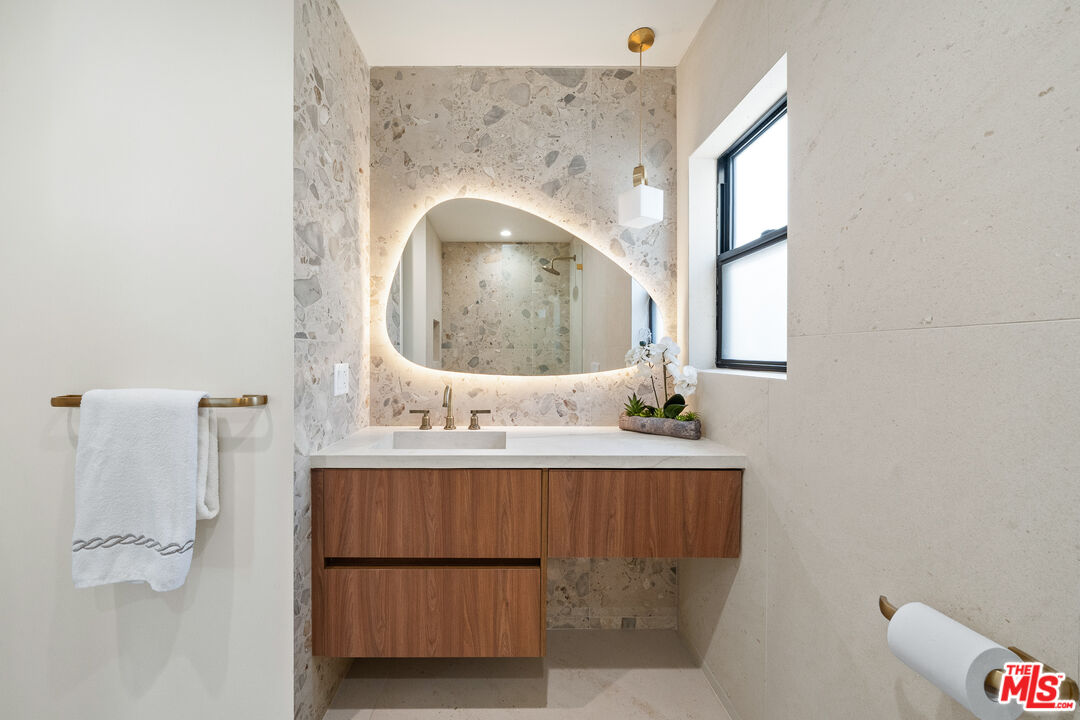 MLS #25621457 image #18