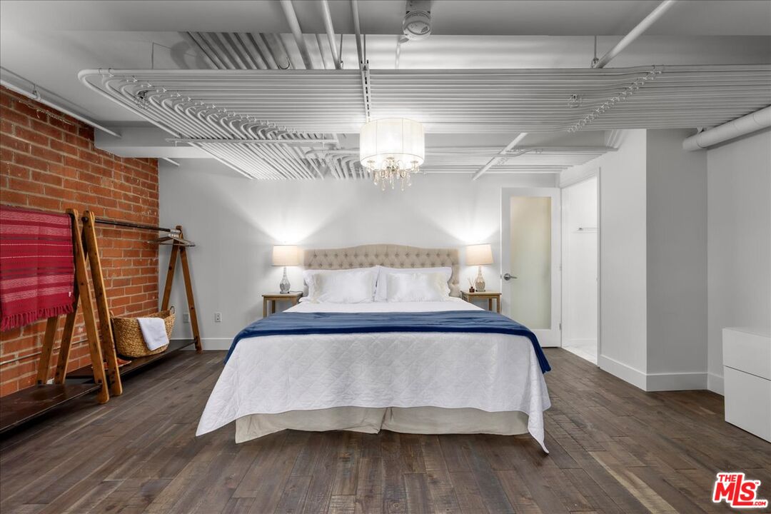 MLS #25622823 image #24