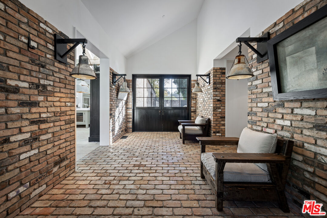 MLS #25623593 image #13