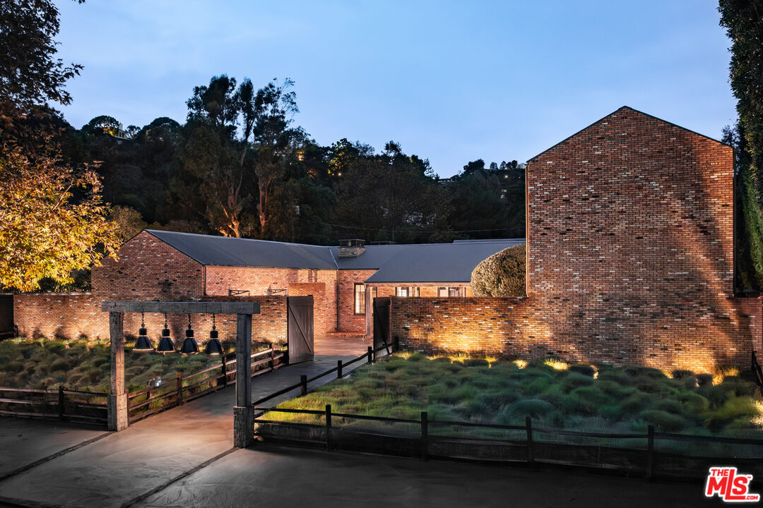 MLS #25623593 image #35