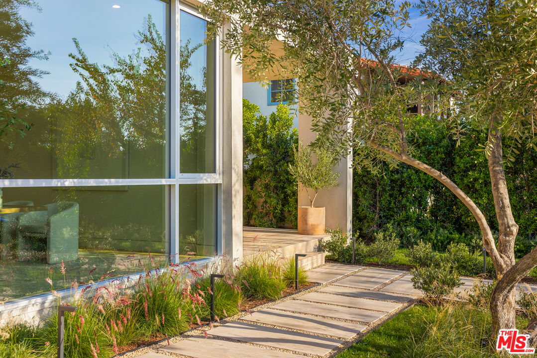 MLS #25624219 image #2