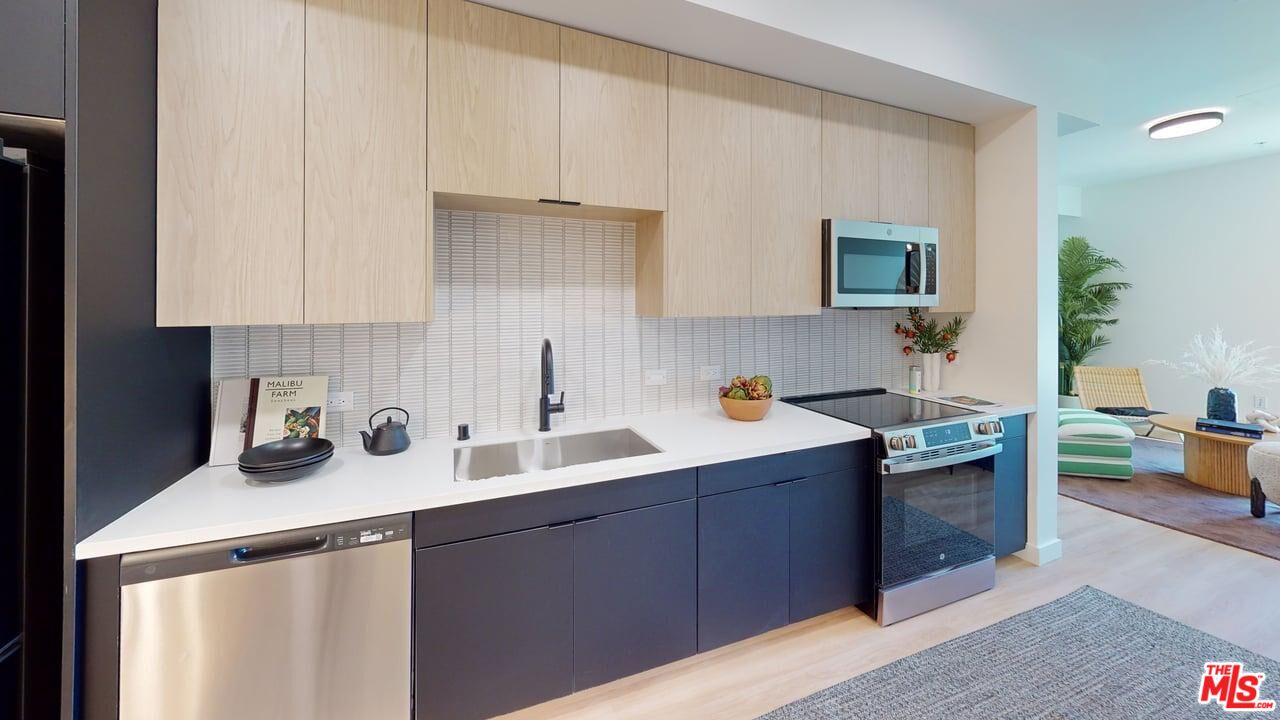 MLS #25624605 image #2