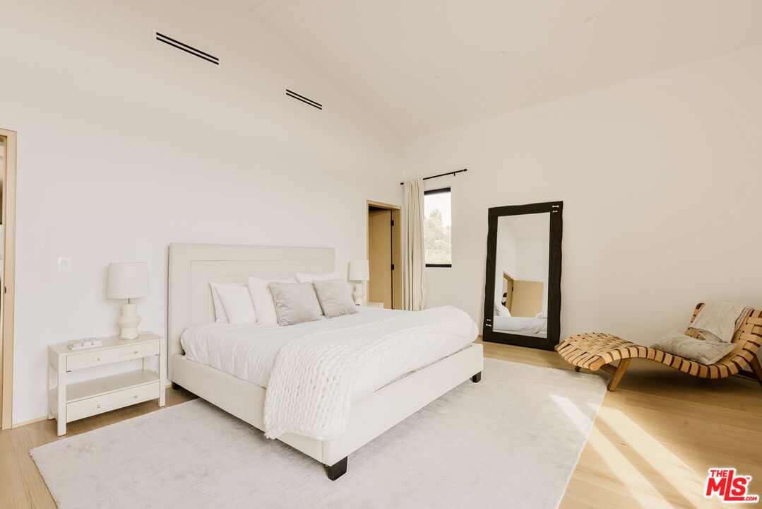 MLS #25627513 image #19