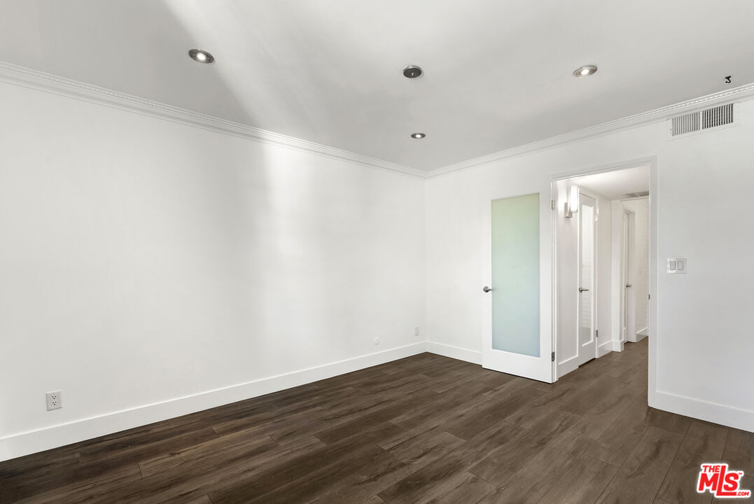 MLS #25627533 image #21