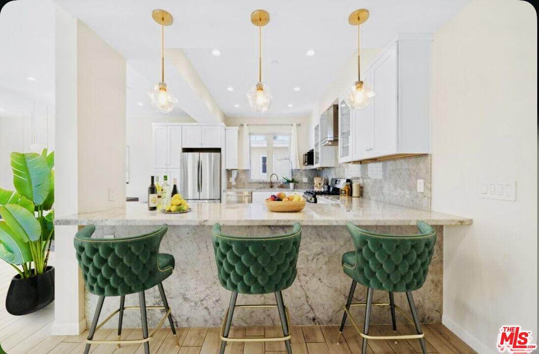 MLS #25627745 image #0