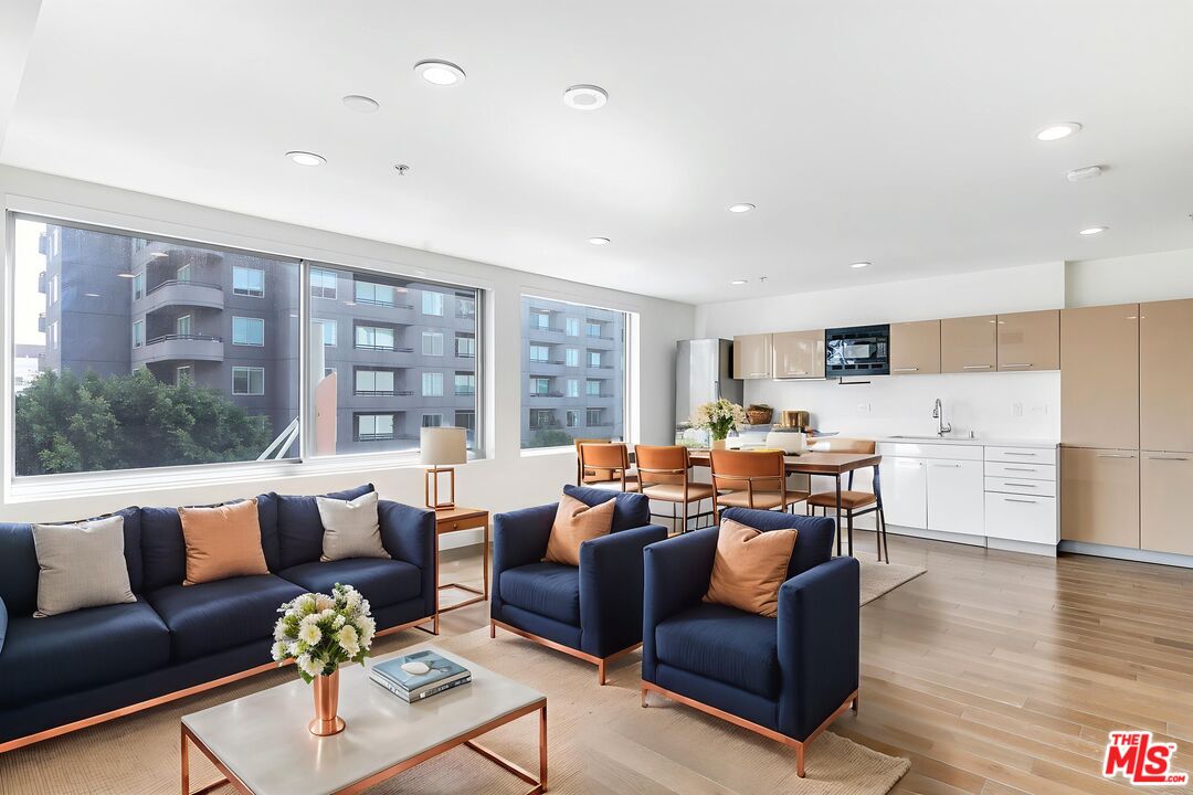 MLS #25627857 image #0