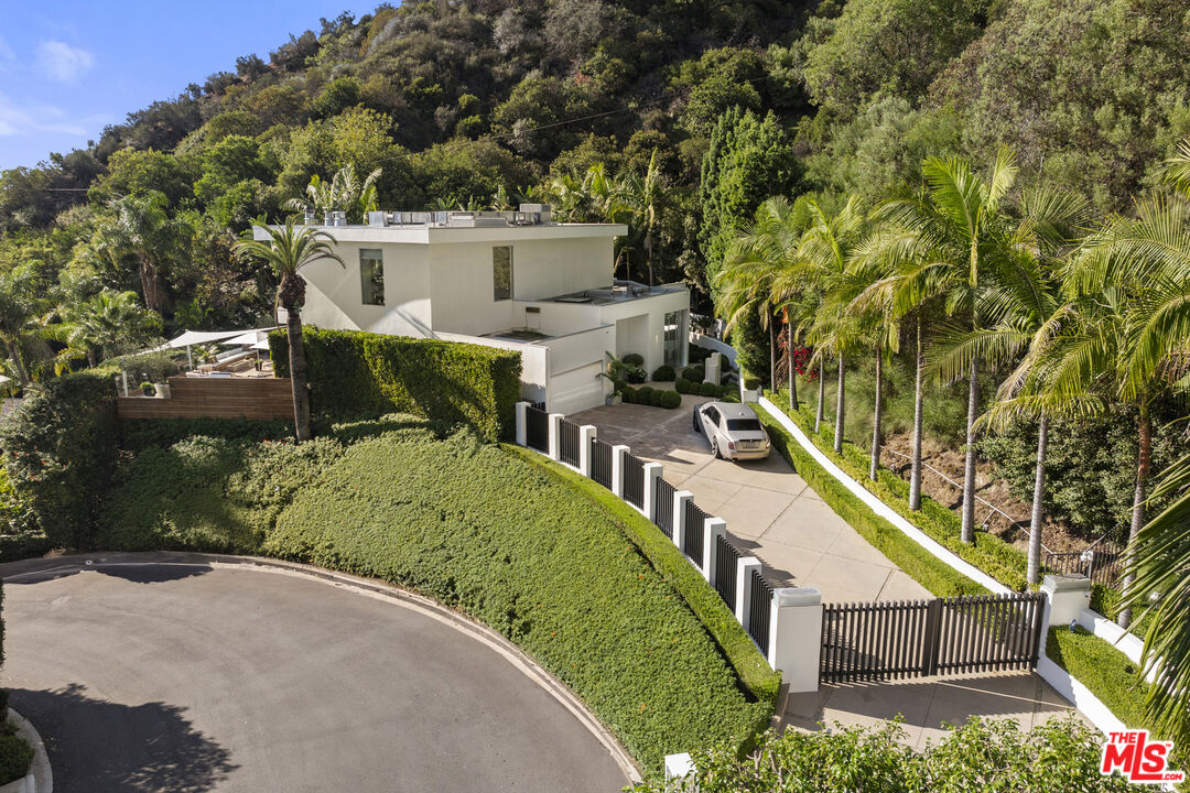 MLS #25627897 image #1