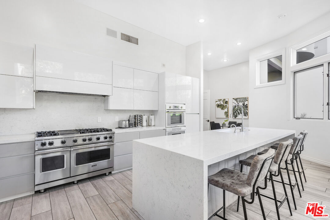 MLS #25627917 image #16