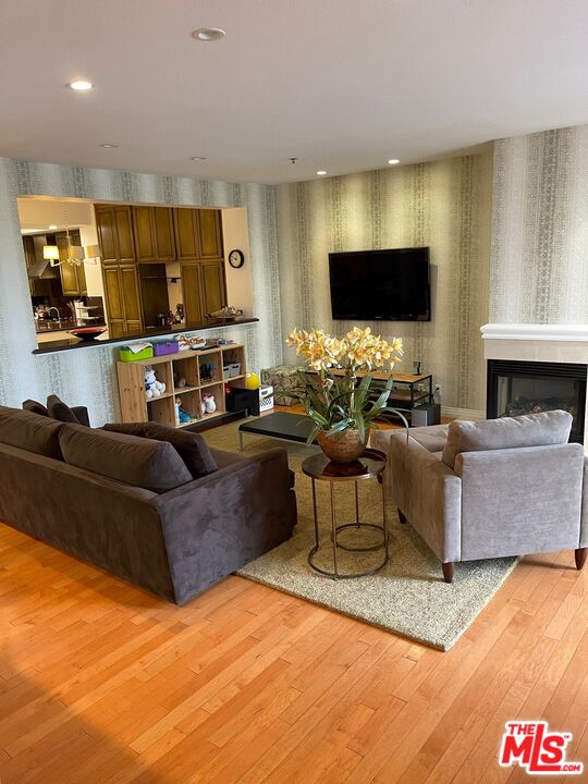 MLS #25627943 image #1