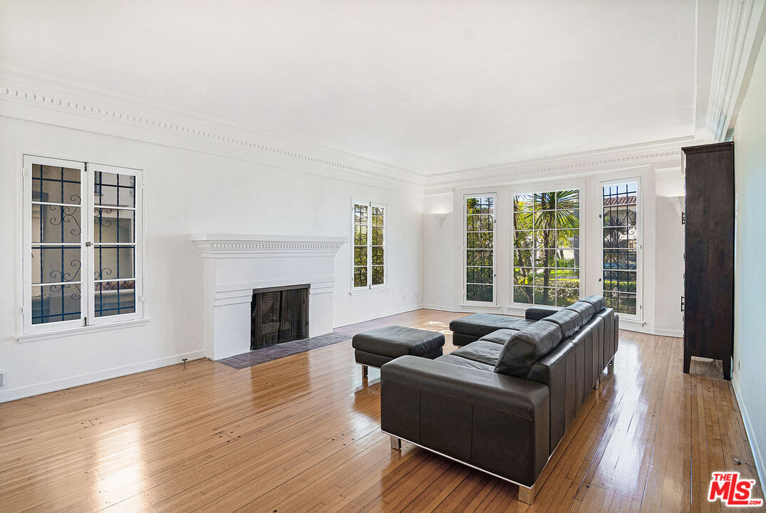 MLS #25628055 image #2