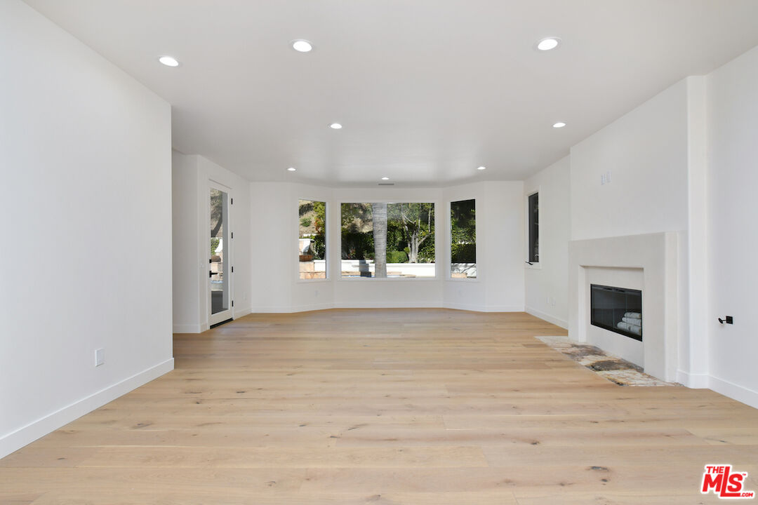 MLS #25630525 image #15