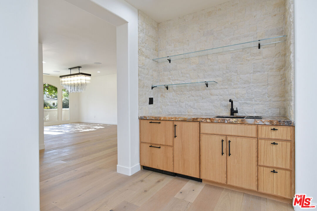 MLS #25630525 image #17