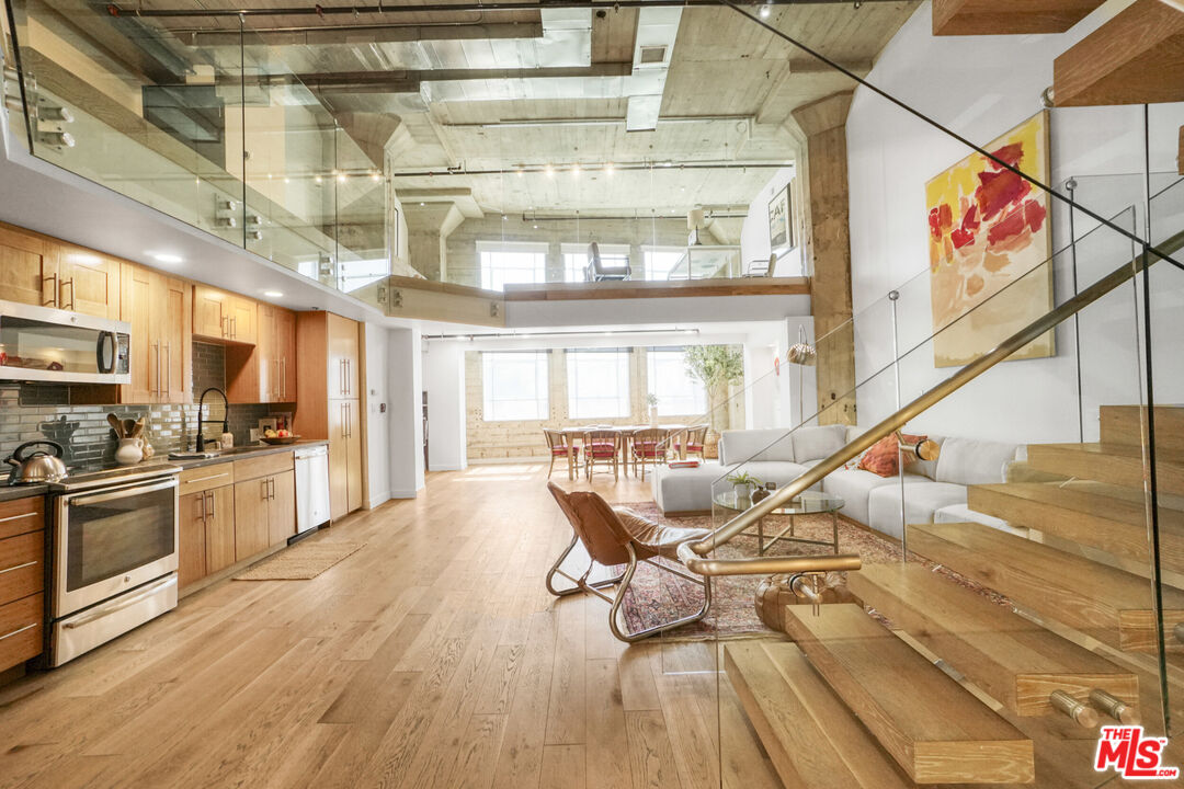 MLS #25627695 image #13