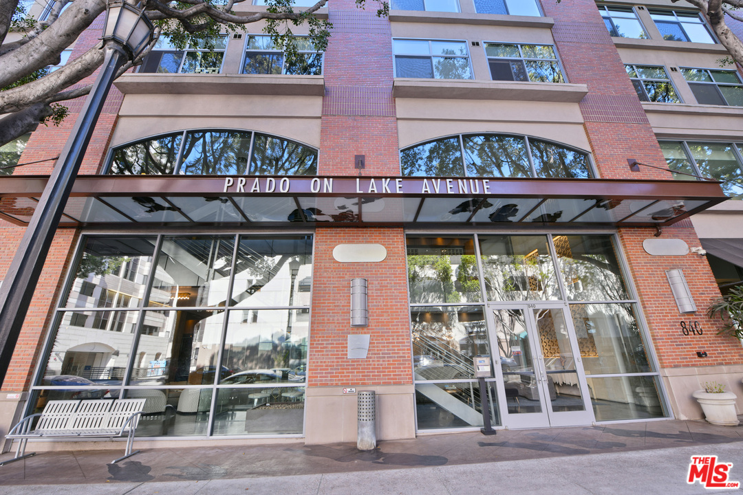 Image 1 for 840 E GREEN ST #132