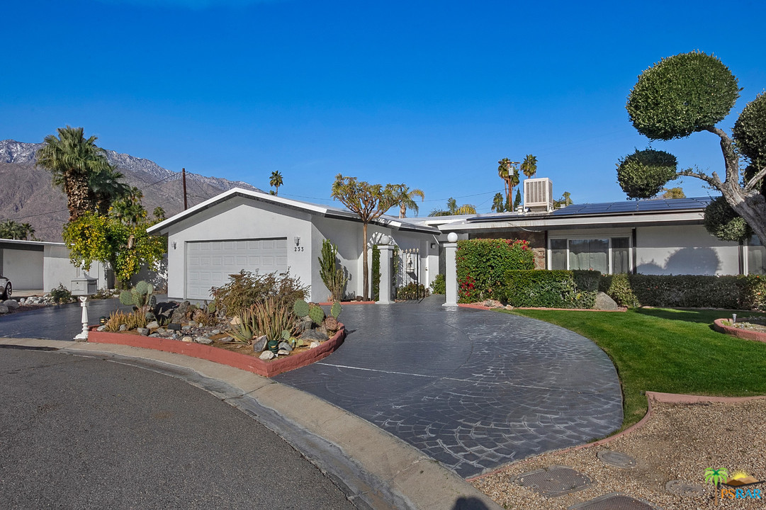 Image Number 1 for 233 N HELENA Circle in Palm Springs