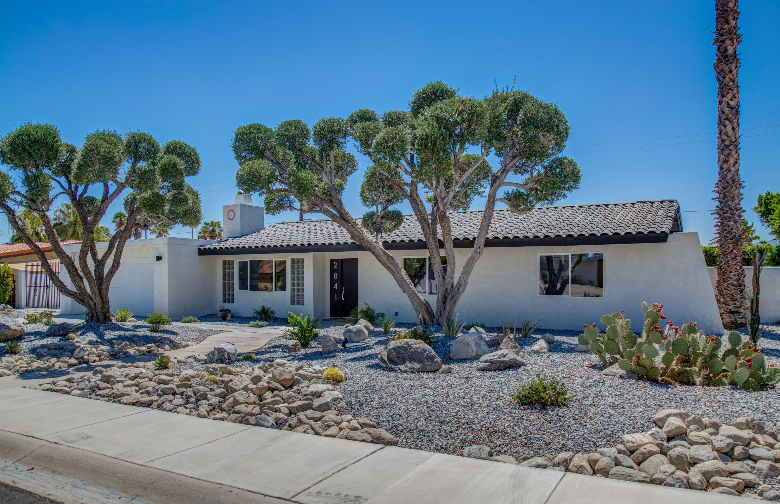 Image Number 1 for 2841 E VINCENTIA Road in Palm Springs