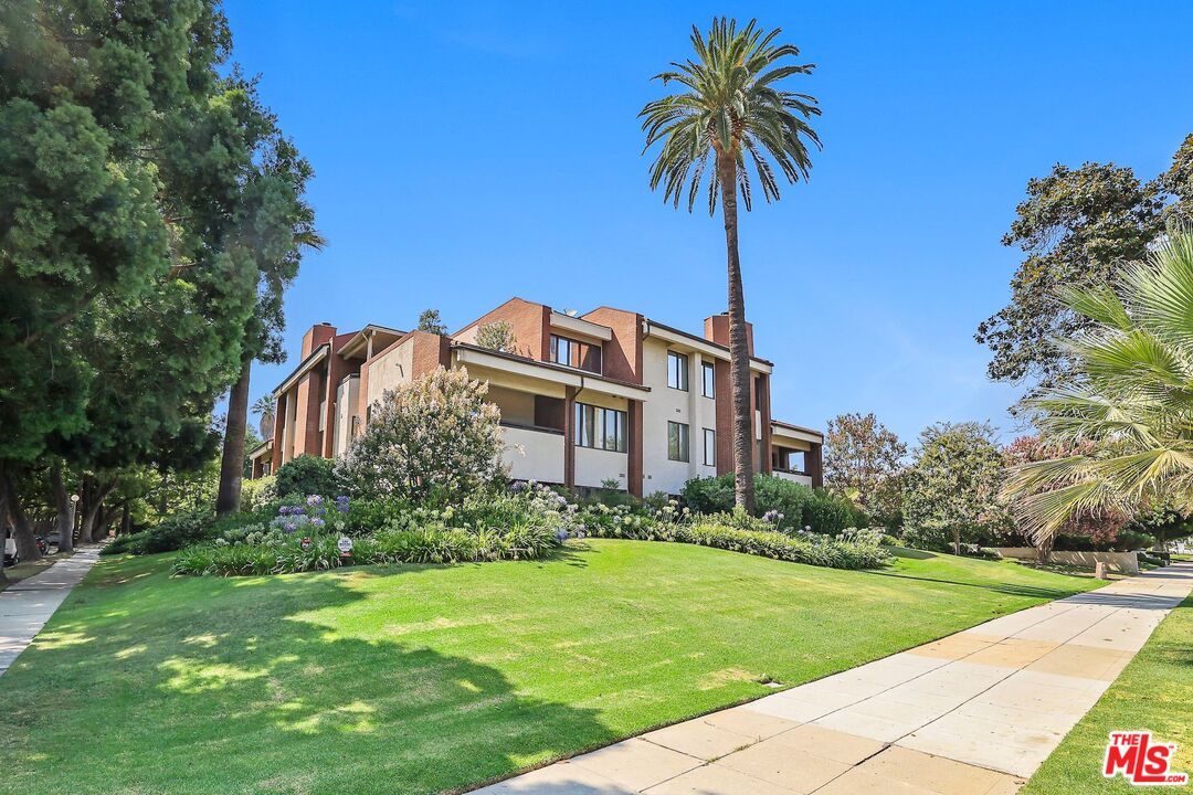 Thumbnail for 251 S Orange Grove Blvd #4