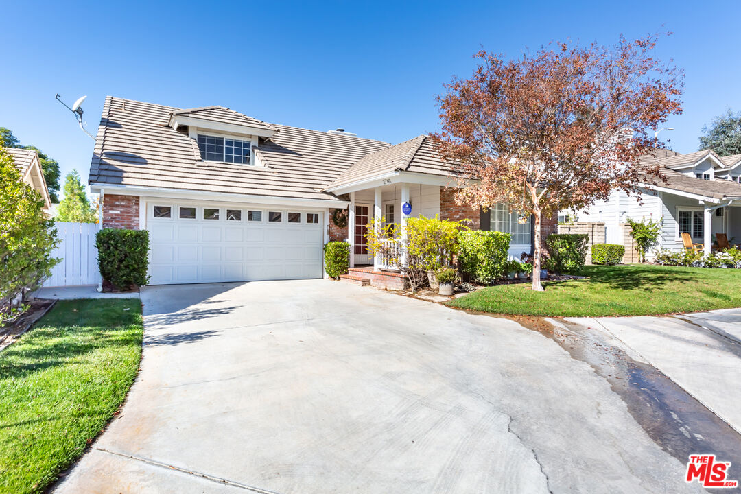 27161 Baxard Pl Valencia, California Ready to be transformed by the new owners, this Northbridge Valencia home is extremely private and situated at the end of a cul-de-sac! This home features incredible vaulting ceilings and immense natural light. Stunning wood floors throughout, complete with plantation shutters and an insane amount of storage. Two bedrooms down, both ensuite with the option to create one upstairs in the current office, with plumbing for an additional bath! Massive screened in porch on the rear of the home, for that seamless indoor outdoor living experience and to enjoy dining al fresco and beyond! This wonderful community includes pool, spa, basketball court, tennis court and access to the Santa Clarita paseos. Located in the William S. Hart Union Award Winning School District. NO MELLO ROOS and LOW HOA! HVAC and Water Heater was replaced in 2019. HOME IS BEING SOLD AS IS - NO CREDITS FOR REPAIRS WILL BE GIVEN. DO NOT DISTURB OCCUPANTS.