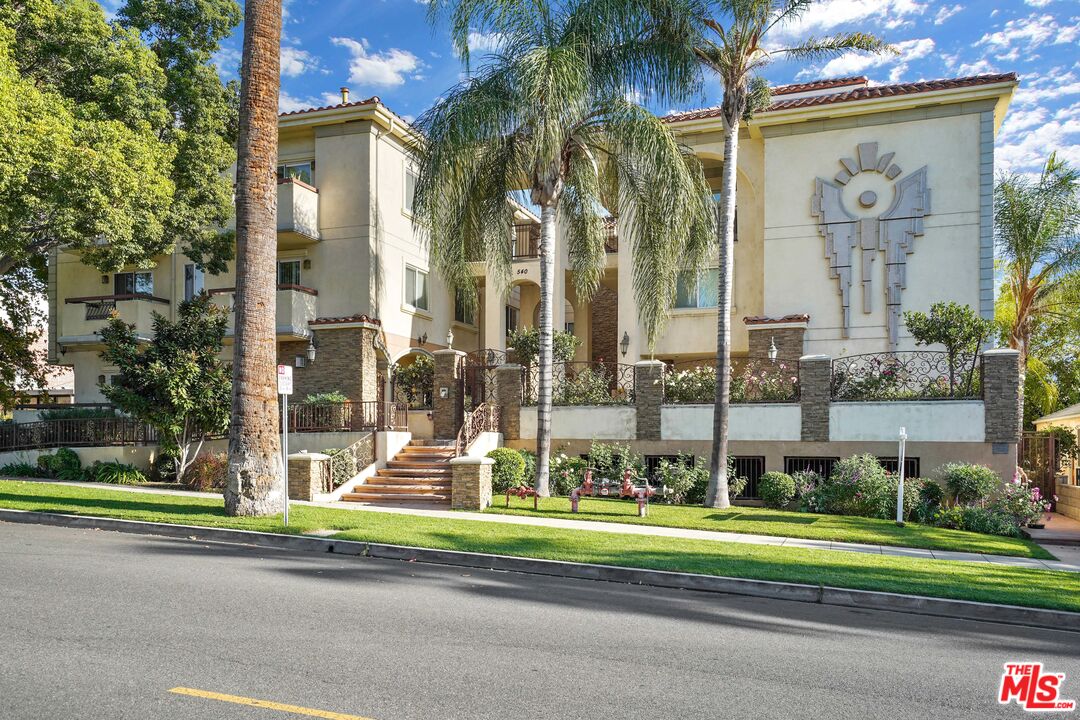 540 E Angeleno Ave 203 Burbank, California Newer 2007 built Mediterranean style condo home in an excellent and highly desirable above Glenoaks Blvd hillside location with mountain views throughout! Naturally airy and breezy, this move-in ready and updated condo home features 3 bedrooms and 2 full bathrooms, 1,200 sf of living space, and a functional floor plan. The main living area is highlighted by an open floor plan and a gas fireplace. Off the living room is an enclosed patio offering the perfect space to sit back, unwind, take in the mountain views, catch the breeze, and enjoy a cup of coffee or tea. Updated kitchen features granite counters and recessed lighting. In-unit laundry and 2-car subterranean garage tandem parking spaces are offered. Community features include gated controlled access offering ultimate privacy and lower $350 monthly HOA dues covers water and trash. All this with top-rated Burbank schools and tranquil hillside living yet within walking distance to Glenoaks Blvd and just moments away to all the shopping and dining in downtown Burbank!