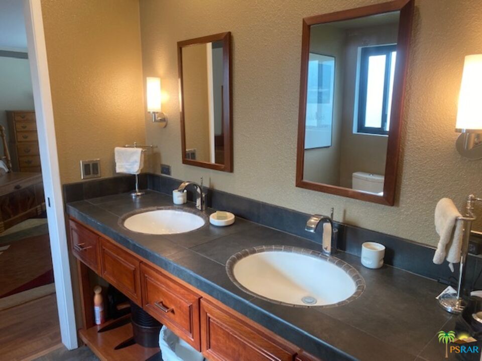 Image 14 for 4545 SEVEN DR #C