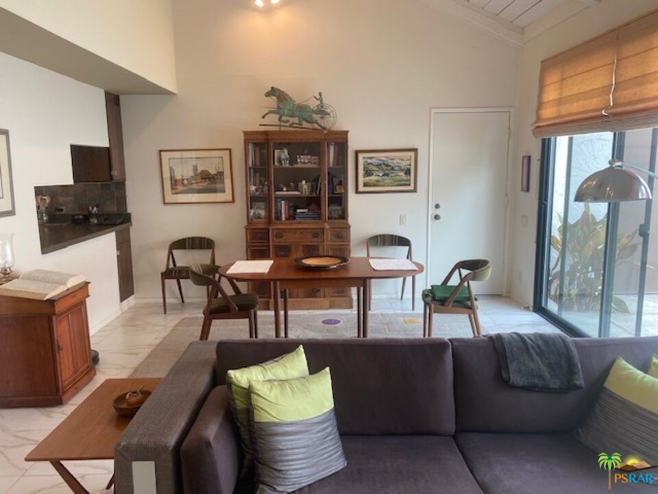 Image 2 for 4545 SEVEN DR #C