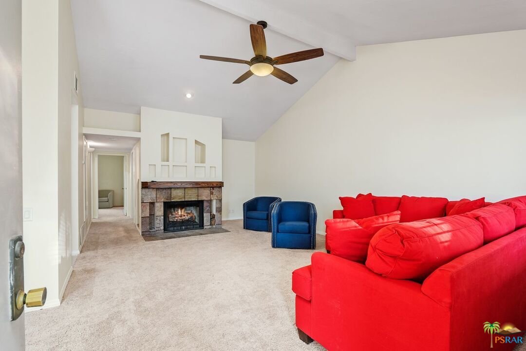 Image 2 for 562 E SUNSHINE CIR