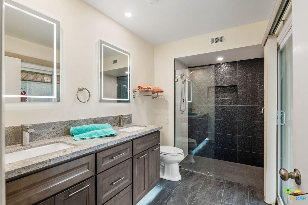 Image 12 for 562 E SUNSHINE CIR