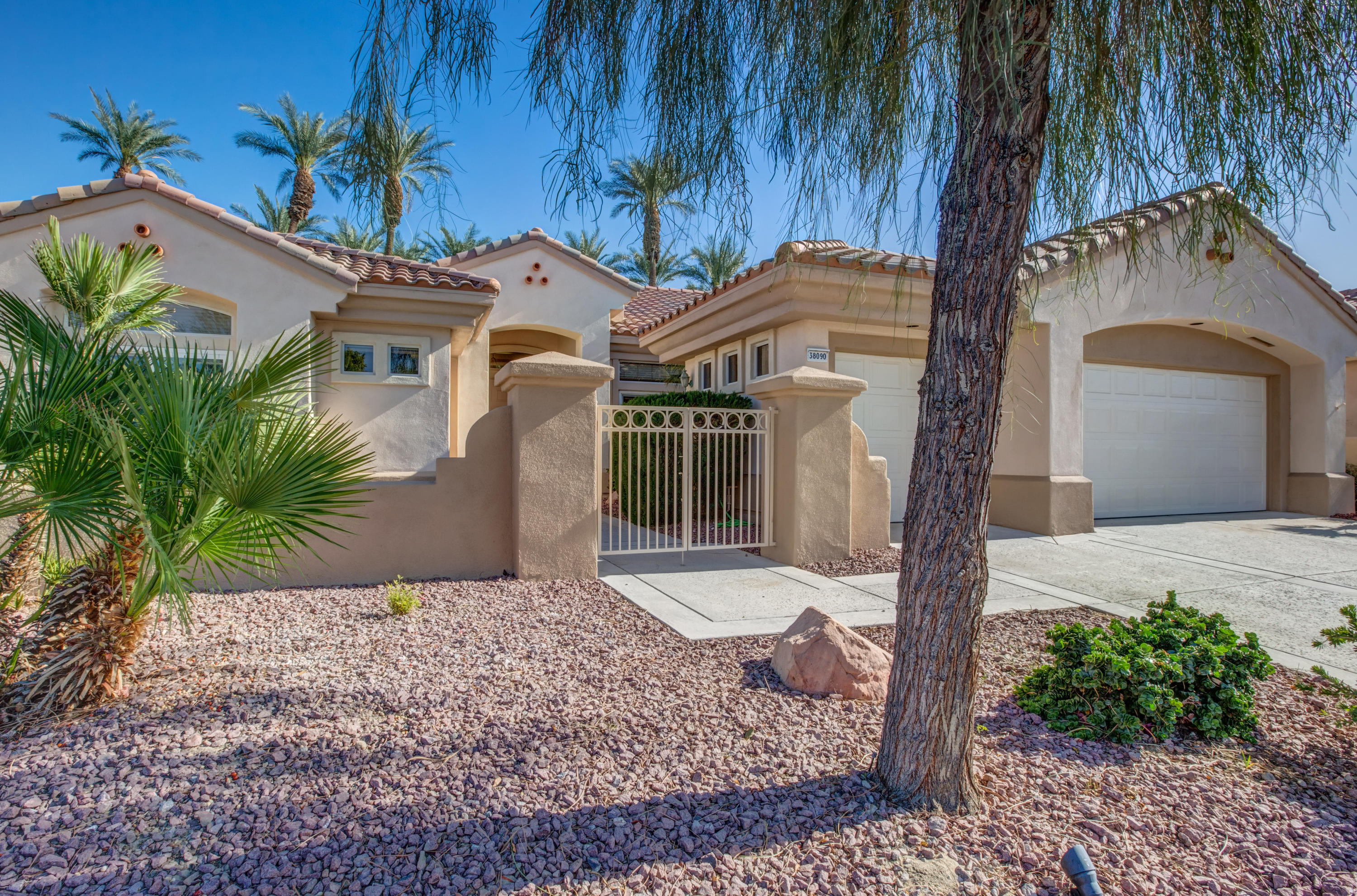 Image Number 1 for 38090 Signal Court in Palm Desert