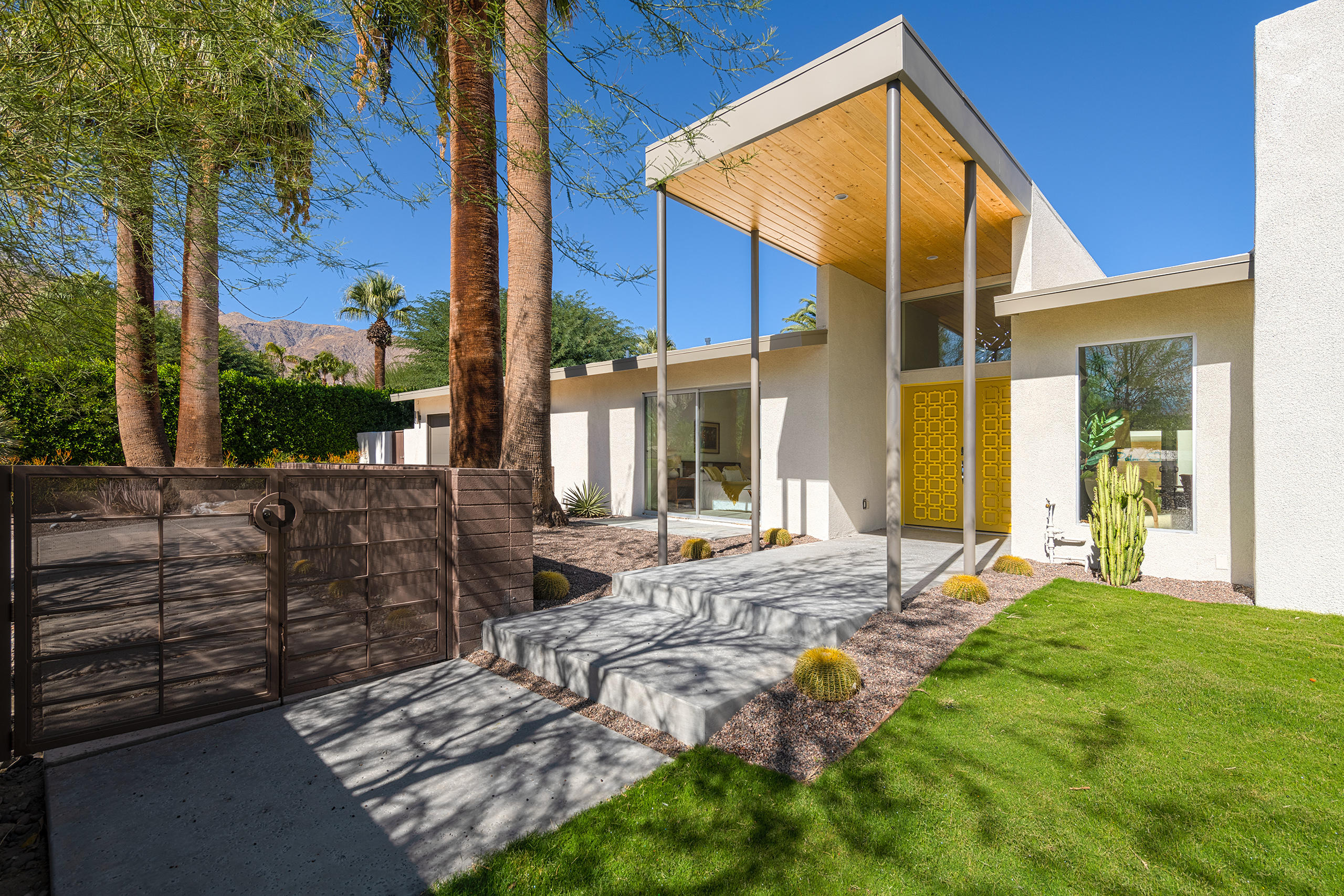 Image Number 1 for 444 W Stevens Road in Palm Springs
