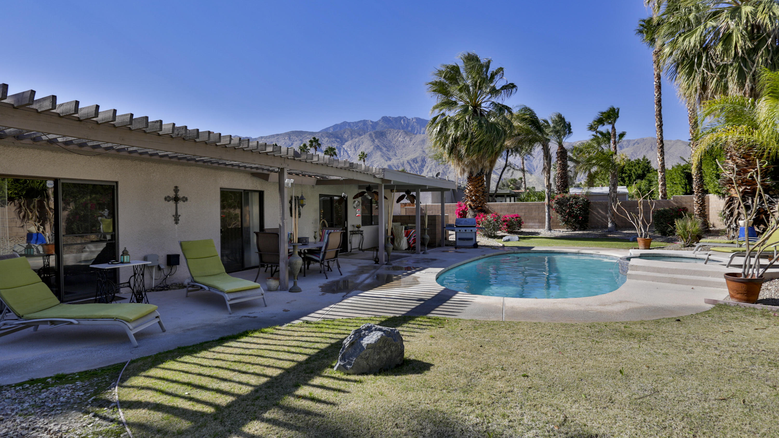 Image Number 1 for 1110 E El Conquistador in Palm Springs